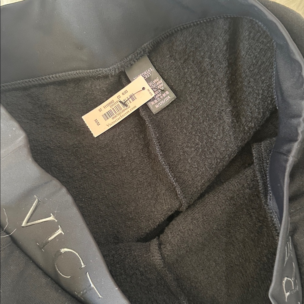 Victoria's Secret Logo Waistband Fleece Joggers - Classic Black Size Medium - Picture 4 of 7